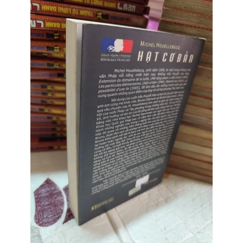 HẠT CƠ BẢN – MICHEL HOUELLEBECQ (TIỂU THUYẾT) - k4 1019019