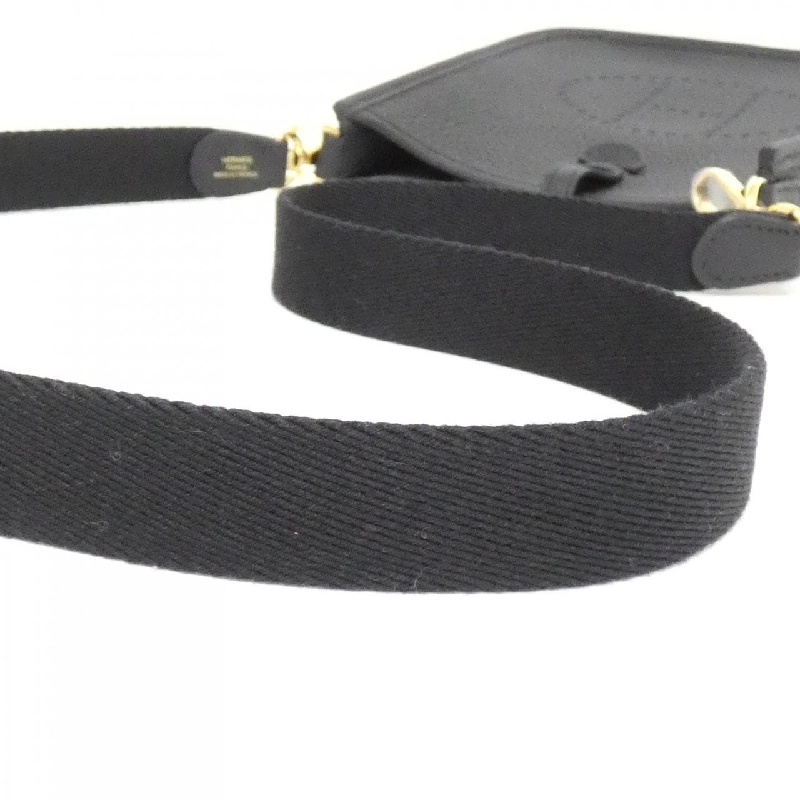 【Sản phẩm chưa sử dụng】Túi xách vai Hermès Evelyne Amazon dây đeo ngắn 16cm 085945CC 610490