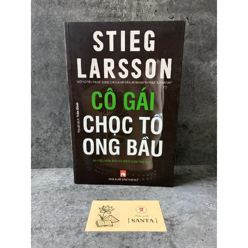 Cô gái chọc tổ ong bầu-Stieg Larsson - Tiểu thuyết- Mới 98% -Santabooks 780292