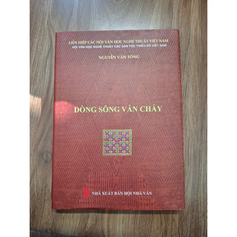 Dòng sông vẫn chảy - Nguyễn Văn Tông - Truyện/Ký 761668