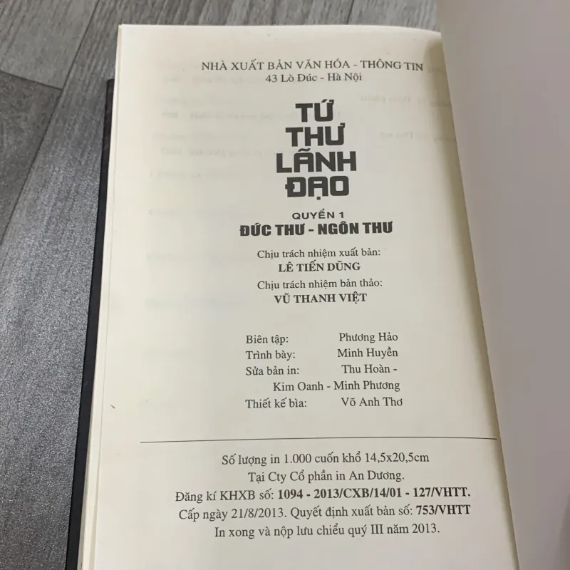 Tứ thư lãnh đạo - hoà nhân. Bộ 2 quyển. 5b4 1009510