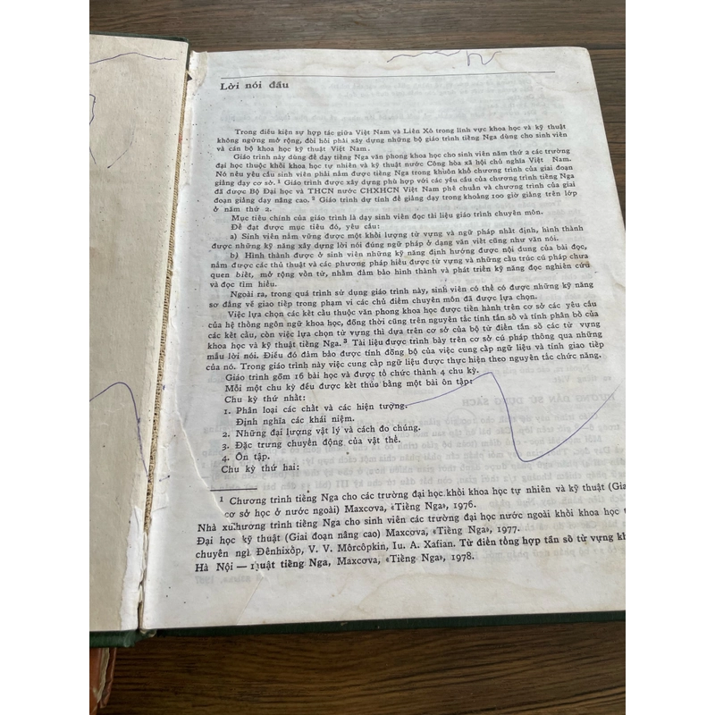 Tiếng Nga năm thứ 1 +2 sách dùng cho sinh viên các trường tự nhiên và kỹ thuật 452799