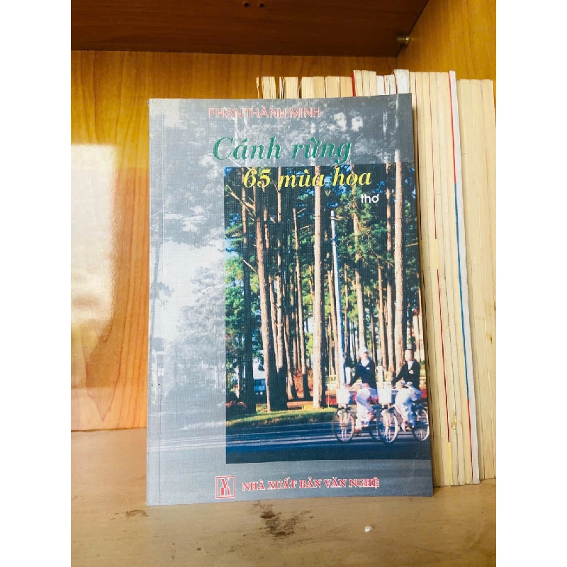 Cánh rừng 65 mùa hoa / Phan Thành Minh Sách văn học VAVO3101 Rebooks.vn 940703