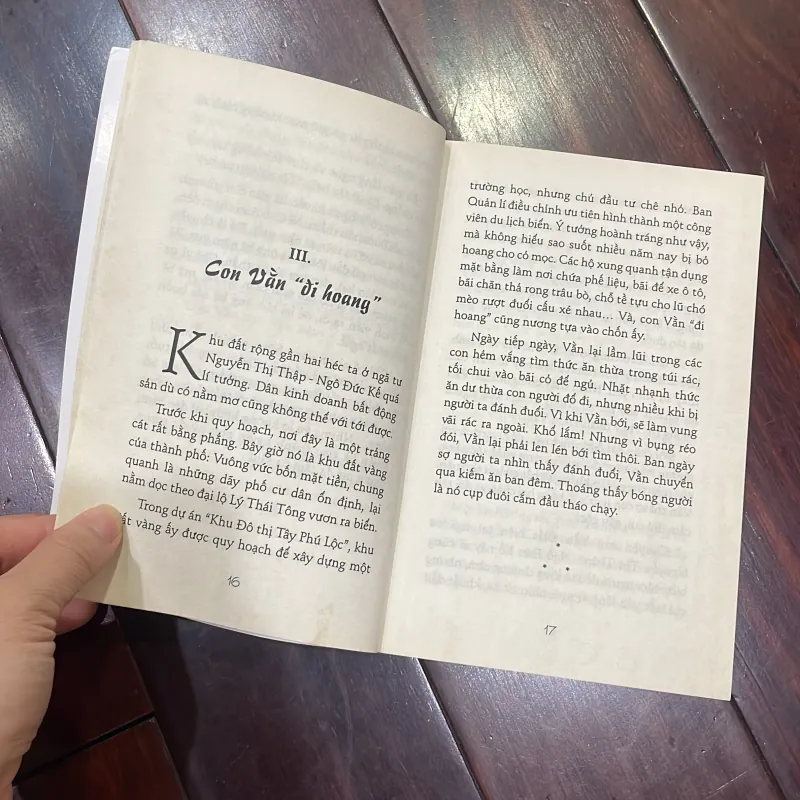 Văn học tuổi hoa - CHÓ HOANG - BÙI TỰ LỰC nxb KD 2017  1026002