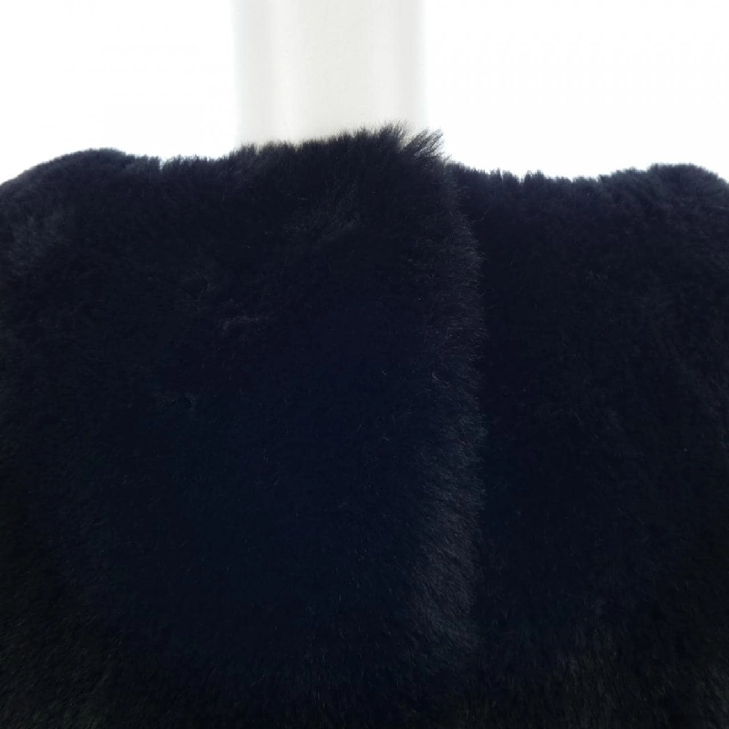 Áo khoác lông vũ MONCLER GENIUS 636237