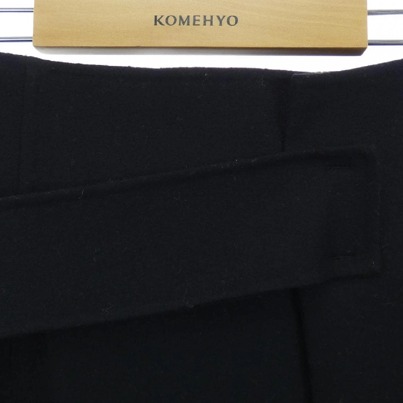 Chân váy ADORE - Hàng hiệu Authentic 809095