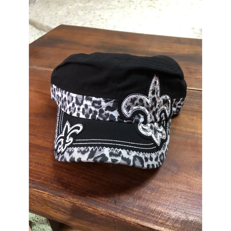 Nón kiểu chóp vuông đen hoạ tiêt thêu tay - xuất khẩu xịn - ship ngẫu nhiên. 520078