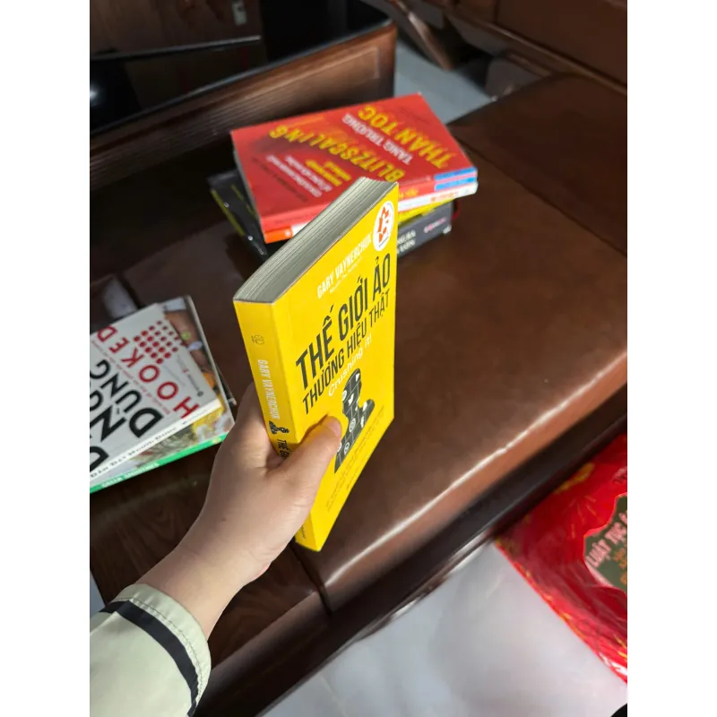 THẾ GIỚI ẢO – THƯƠNG HIỆU THẬT (CRUSHING IT!) – GARY VAYNERCHUK- K4 1023044