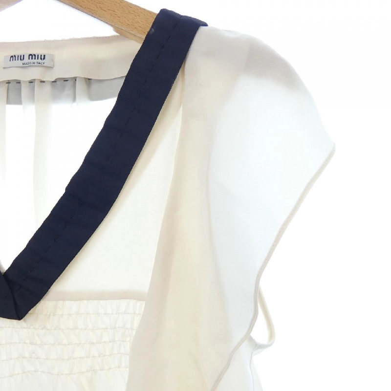 MIU MIU Top - Hàng hiệu Authentic 826176