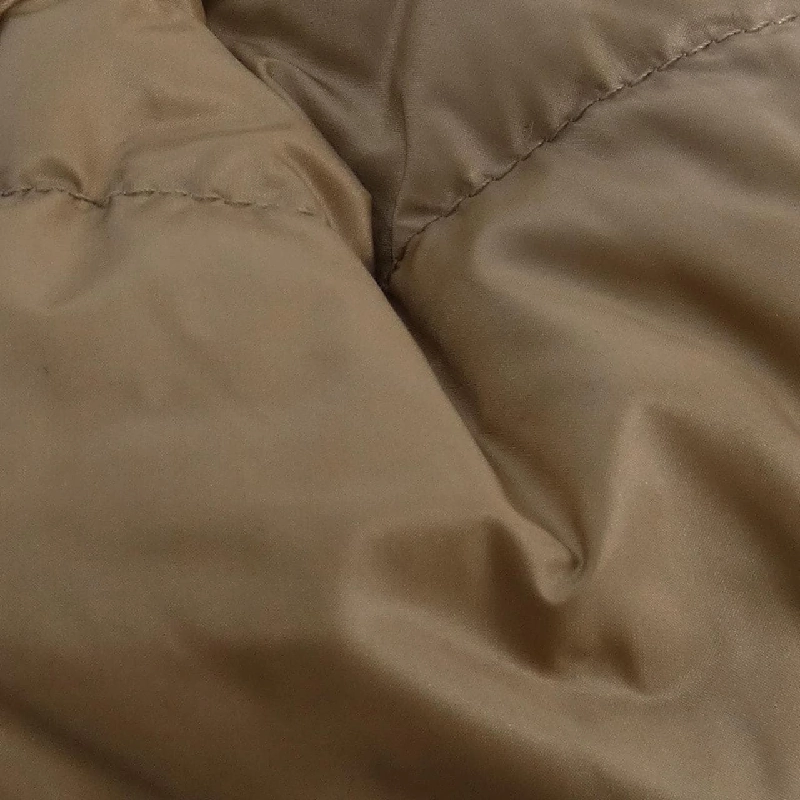 Áo khoác lông vũ MONCLER 640253