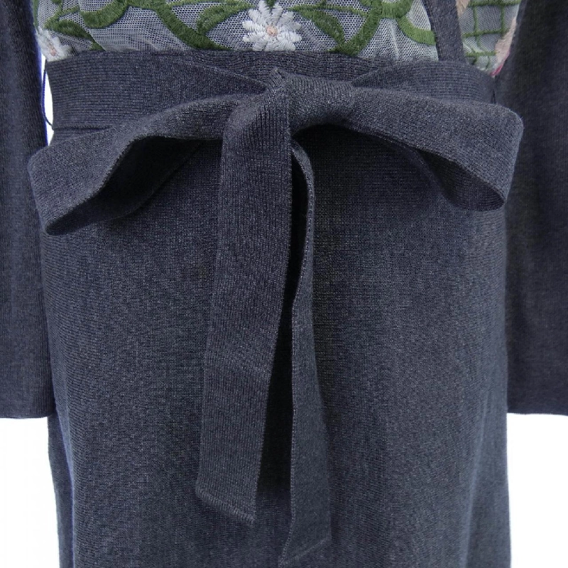 Đầm Chesty 647624