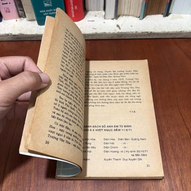 II Truyện Ký: Đối Mặt (Trọn Bộ 3 Quyển) - Nhiều Tác Giả - 1991, 1993, 1995 763200