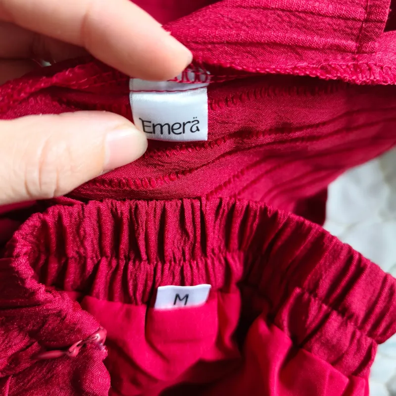 Set áo quần Emera  size M màu đỏ còn rất mới 778929