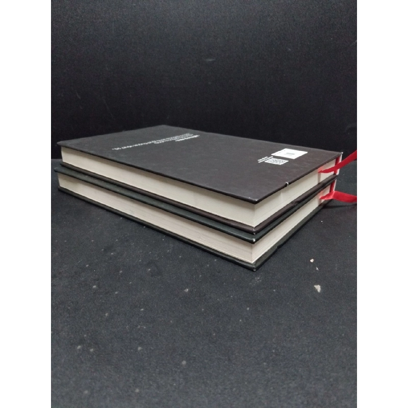 Bộ 2 tập Hành trình người xuất chúng (bìa cứng) mới 80% ố bẩn nhẹ 2019 HCM1008 Lê Chí Khanh KỸ NĂNG 916502