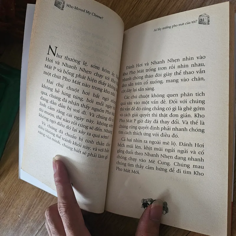 Ai lấy miếng pho mát của tôi?
 675299