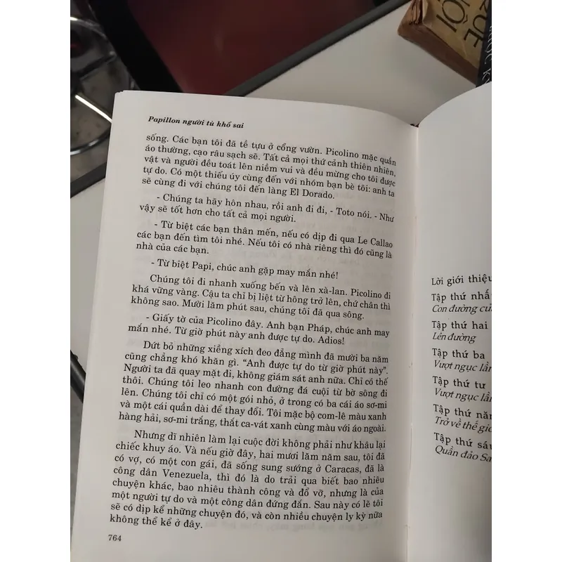 Papillon người tù khổ sai truyện ký của Henrie Charrière 702717