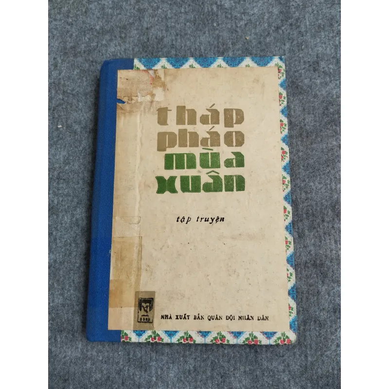 THÁP PHÁO MÙA XUÂN 606653