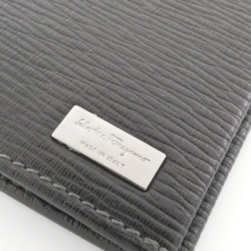 Ví hộ chiếu Salvatore Ferragamo 66 7658 625332