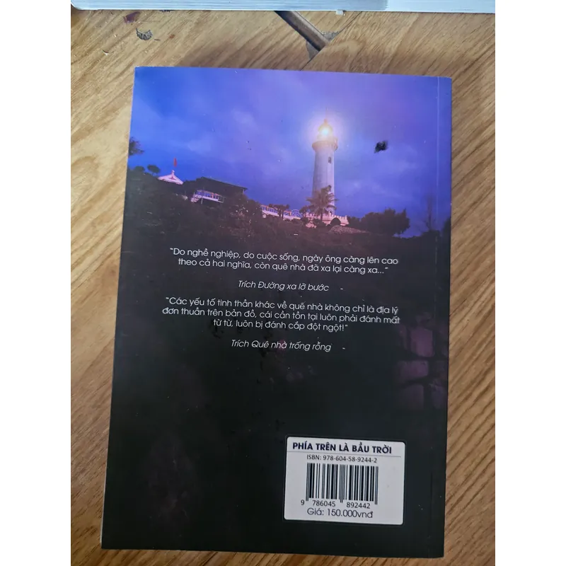 Phía trên là bầu trời (chất lượng đọc)
 703766