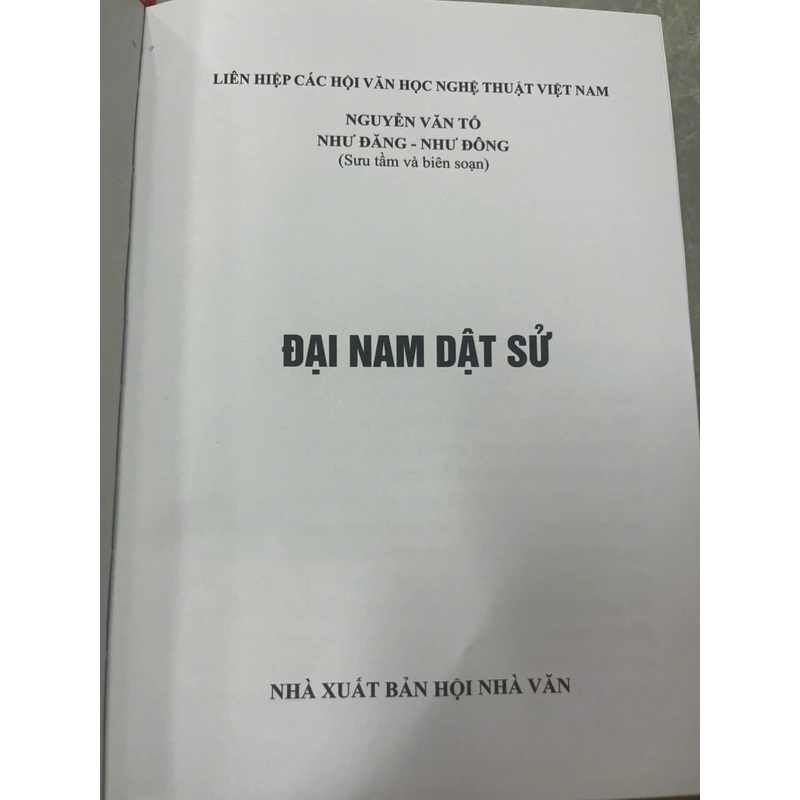 ĐẠI NAM DẬT SỬ 536319