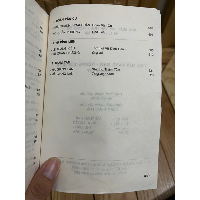 Thơ Mới lãng mạn - những lời bình - Vũ Thanh Việt (sách hơi cũ) 553001