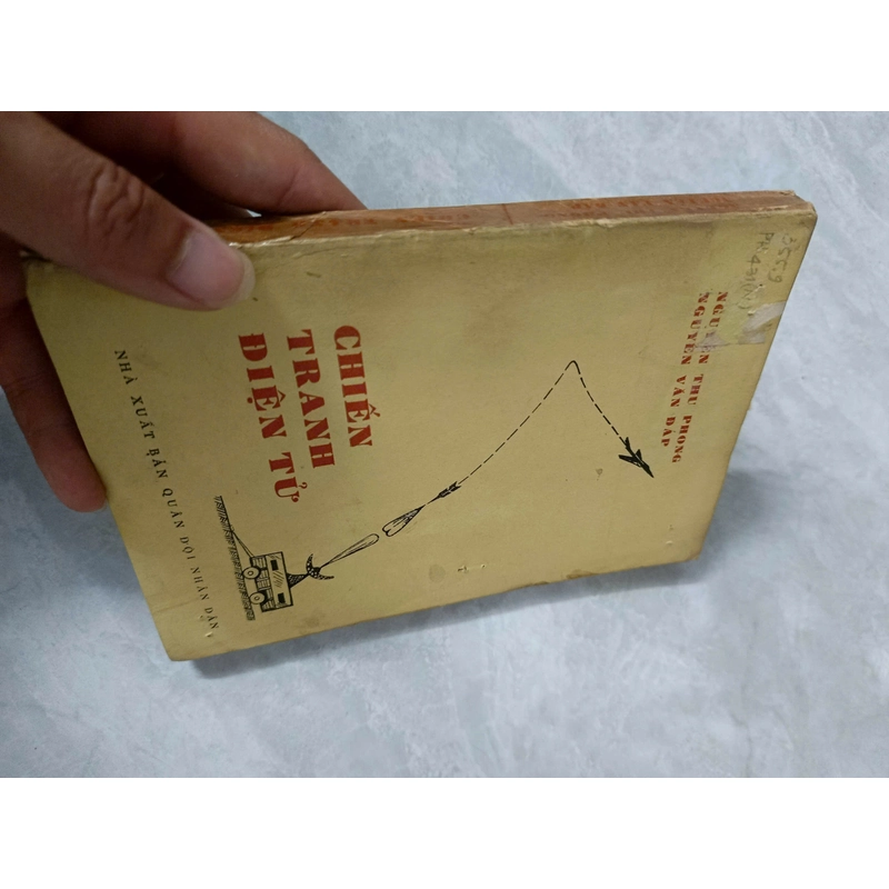 Chiến tranh điện tử 521420