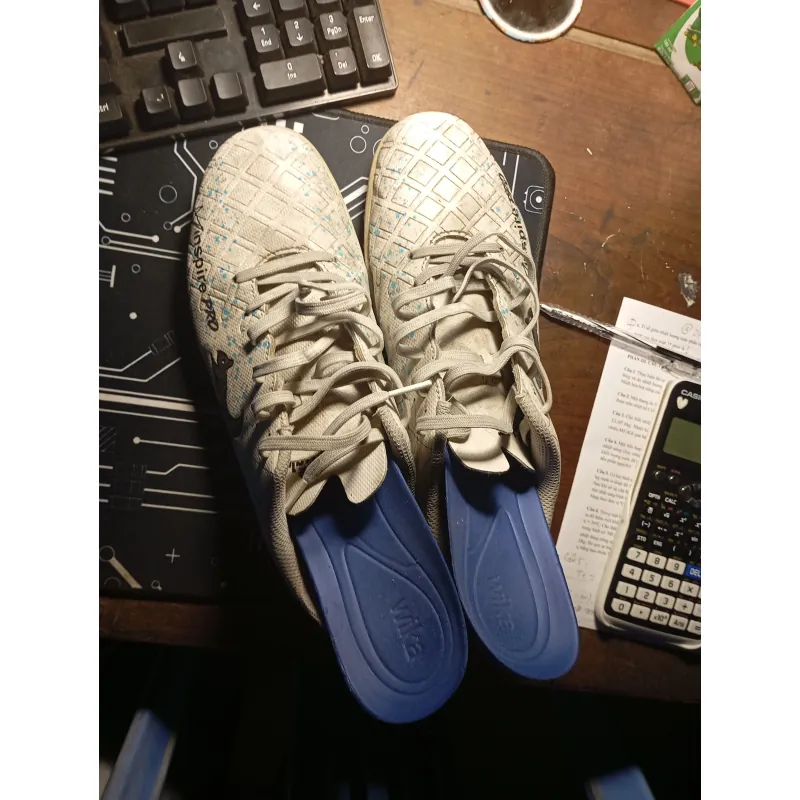 Giầy đá bóng 753324