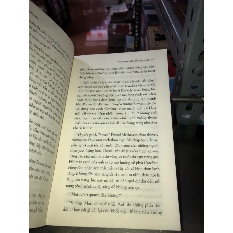 Nơi này trời vẫn còn xanh - Karen Robards 1002478