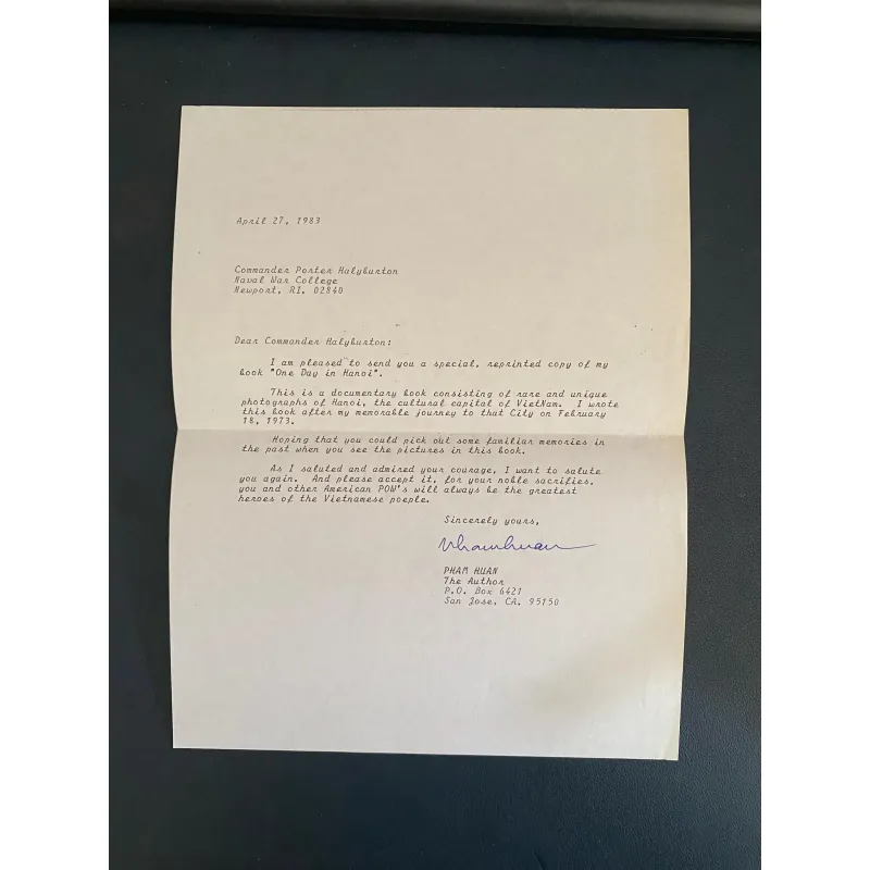 Môt ngày ở Hà Nội- Phạm Huấn 1004136