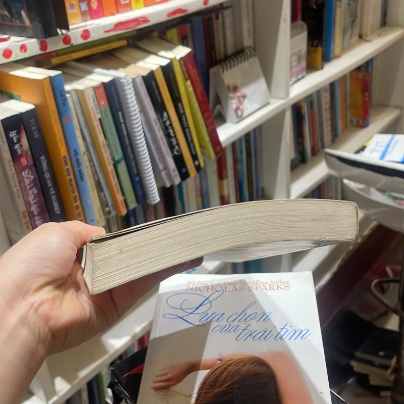 Lựa chọn của trái tim - Nicholas Sparks - new york times bestselling author nhã nam 1025657