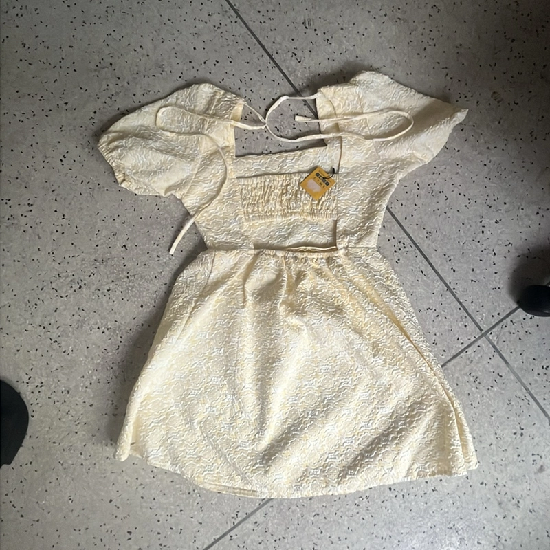 Đầm baby - size M 379929