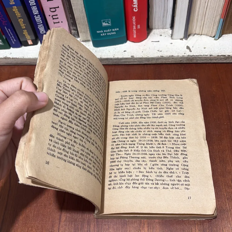 II Văn Học: Thành Phố Bất Khuất - Nguyên Thanh - 1984 763878