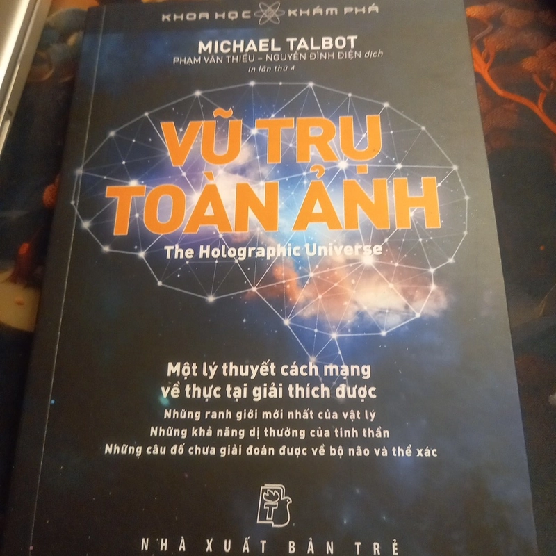 VŨ TRỤ TOÀN ẢNH MICHAEL TALBOT 309385