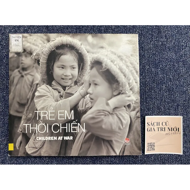 Trẻ em thời chiến - Sách ảnh 779375