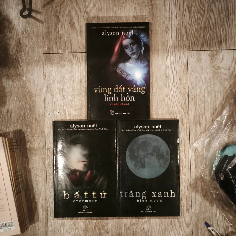 Series Vùng đất vắng linh hồn (3 phần đầu tiên) - Alyson Noel 1036139