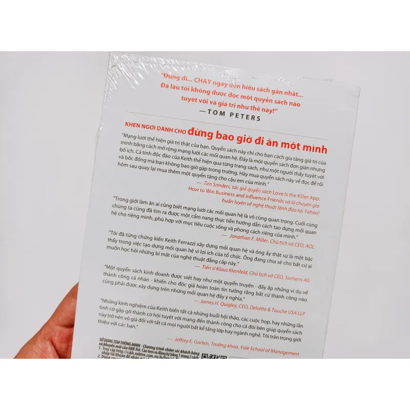 Đừng Bao Giờ Đi Ăn Một Mình 753480