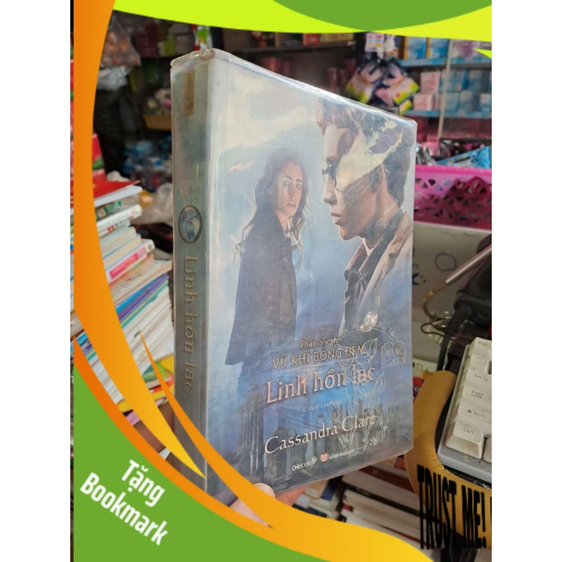 (TẶNG BOOKMARK) Linh hồn lạc - Clare - 2015 mới 80% ố - VĂN HỌC - RBK0111 947039