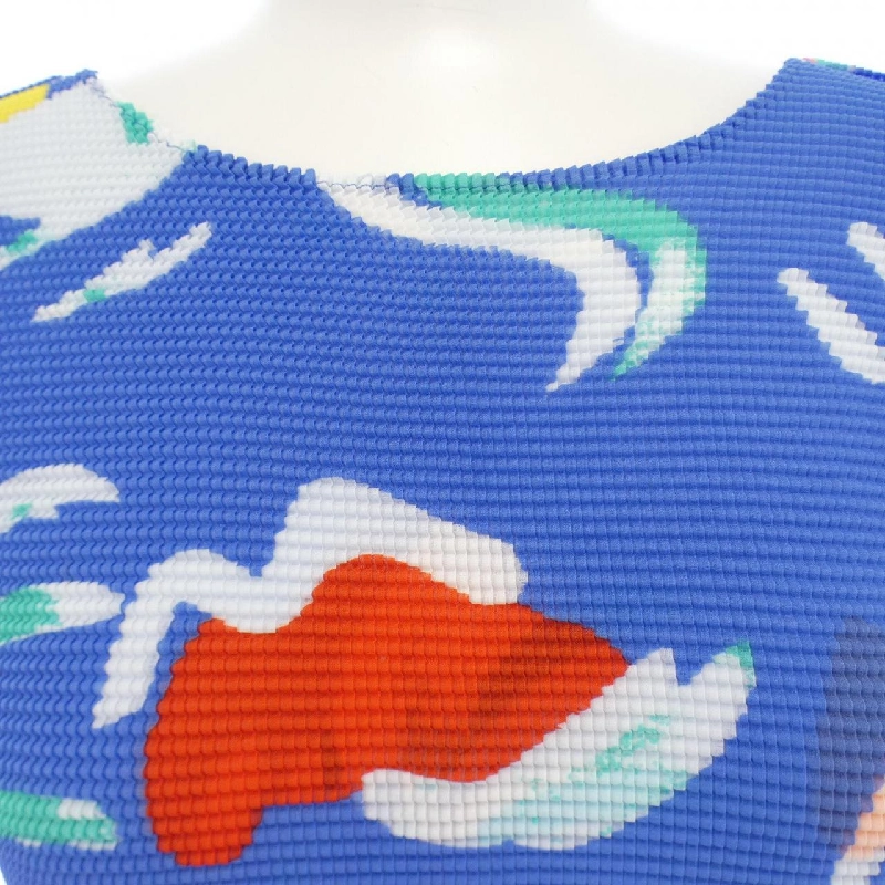 Áo thun ISSEY MIYAKE - Hàng hiệu Authentic 826833