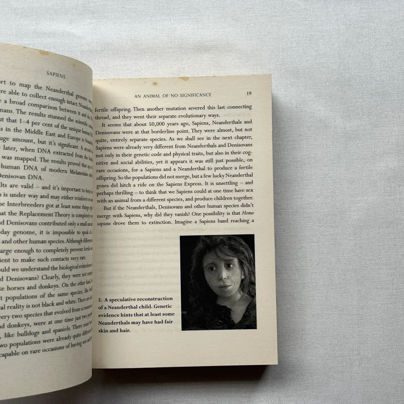 Sapiens: A Brief History of Humankind - Yuval Noah Harari   932579