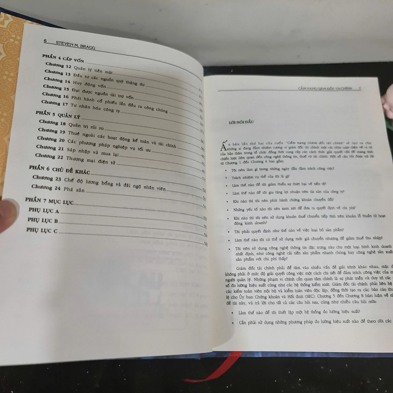 Sách CFO Cẩm Nang Gíam Đốc Tài Chính 548706