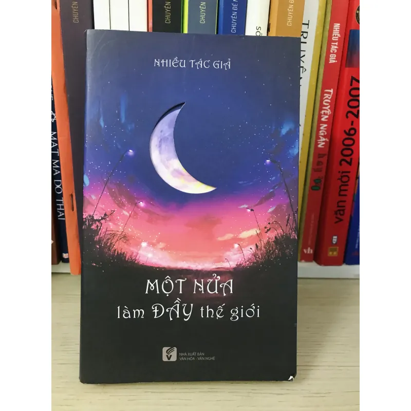 Một Nửa Làm Đầy Thế Giới 707571