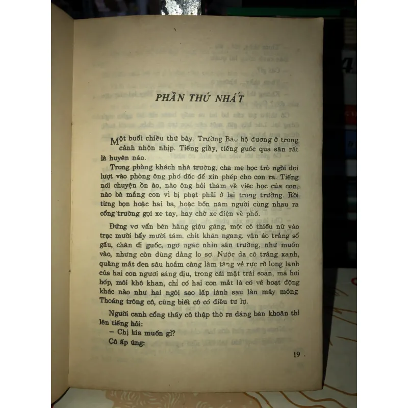 Nửa chừng xuân - Khái Hưng 798876