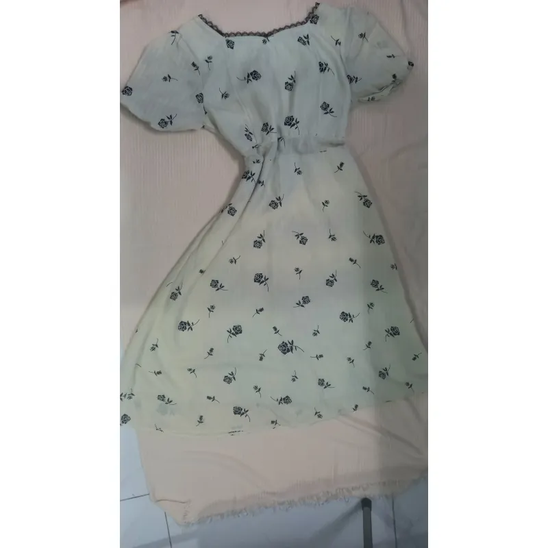 Đầm dạo phố size S /M, tình trạng mới hơn 80% 997032