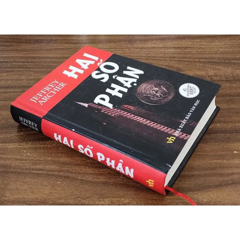 Tác phẩm VH kinh điển: HAI SỐ PHẬN (nhà văn Jeffrey Archer) 723407