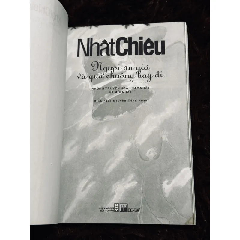 Người ăn gió và quả chuông bay đi 993319