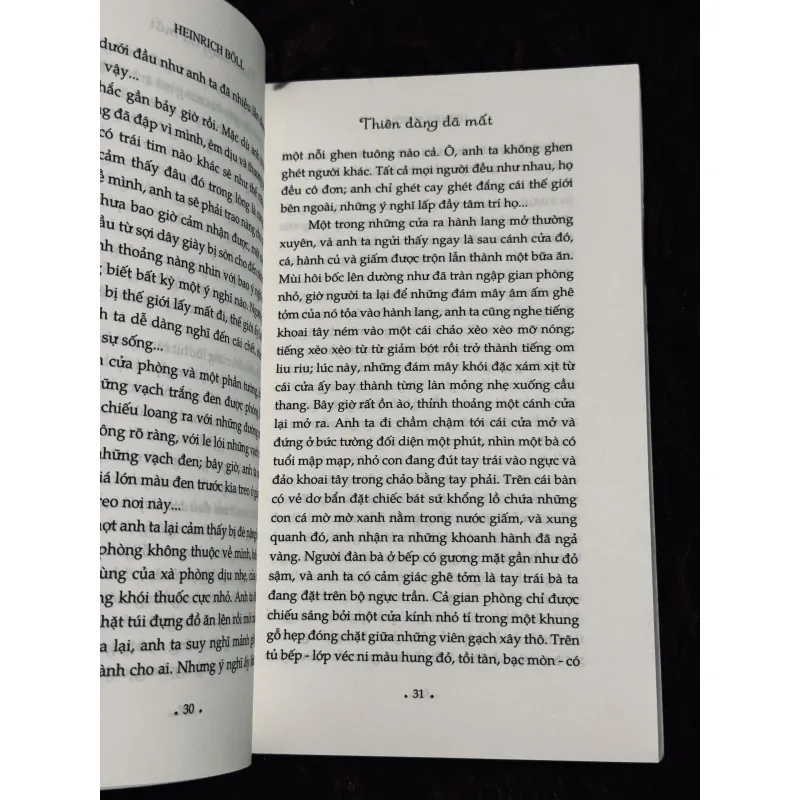 Nàng Anna Xanh Xao 993357