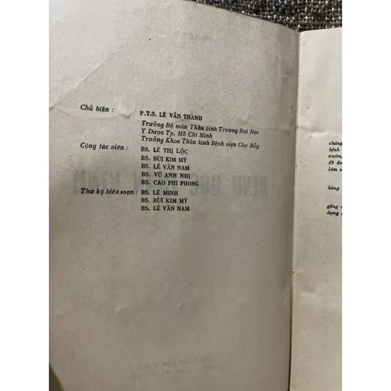 Bệnh học thần kinh - LÊ VĂN THÀNH - sách y khổ lớn  1006357