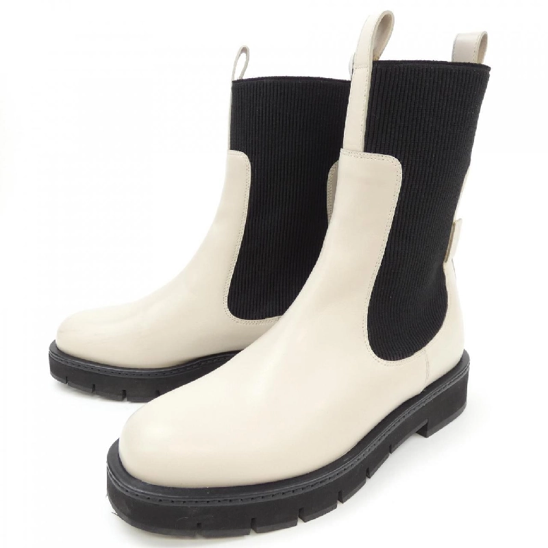【Khuyến mãi】Giày boot SALVATORE FERRAGAMO 661548