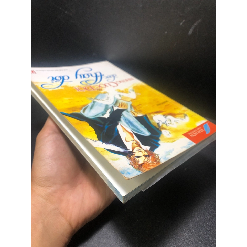 Những cuộc đời được thay đổi Quang Huy năm 2007 mới 70% bẩn ố nhẹ có ký tên ở đầu sách HPB.HCM2311 365071
