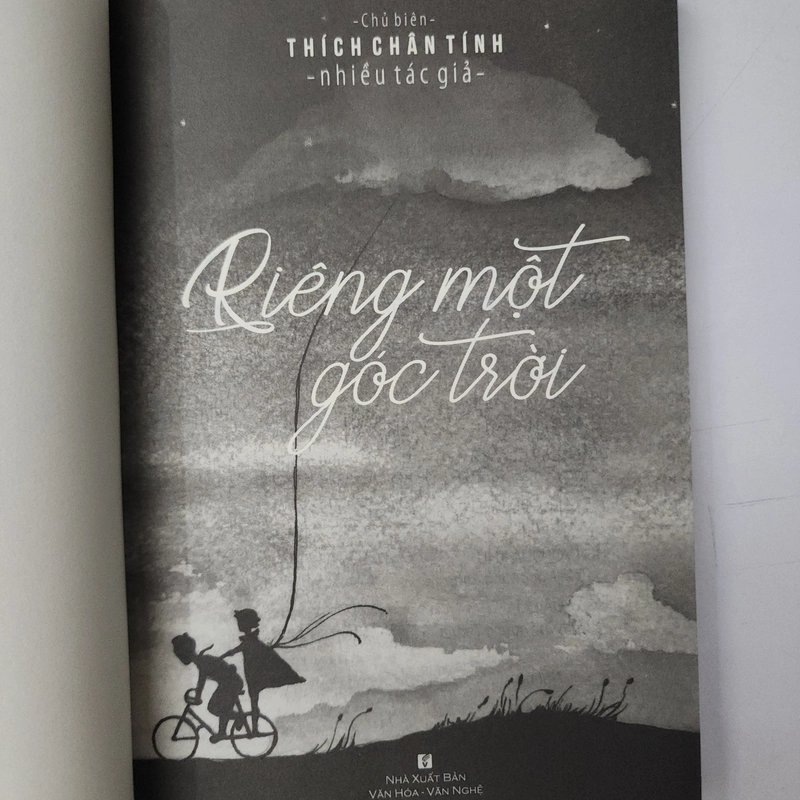Sách Riêng một góc trời mới 99% 502872